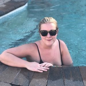 Meet your Posher, Anneliis